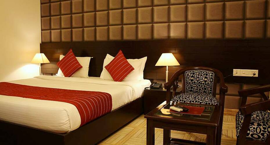 TG Stays Sohna Road, Gurgaon 4